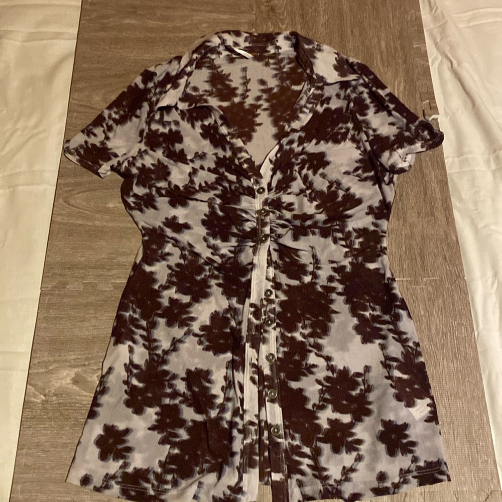 Free people lucky shirtee in size large brown combo